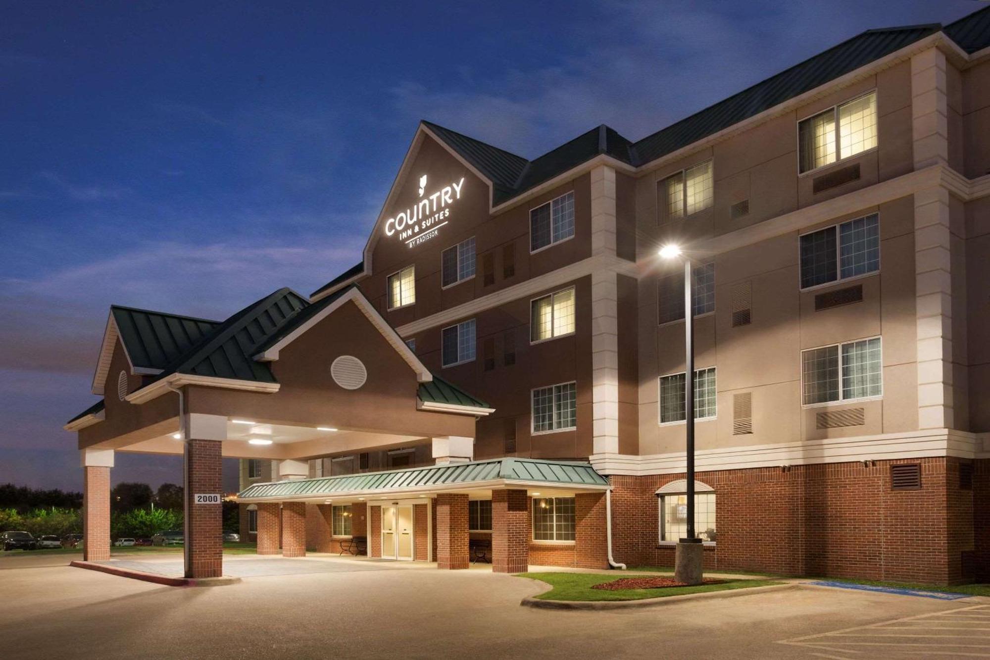 Country Inn & Suites By Radisson, Dfw Airport South, Tx Ірвінг Екстер'єр фото